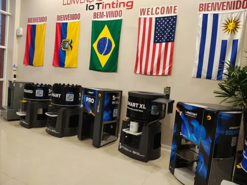 Tipos de máquinas tintométricas: qual é a ideal para o seu negócio?