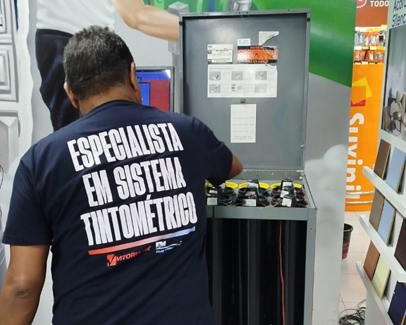 Manutenção de sistema tintométrico: como garantir a qualidade do serviço